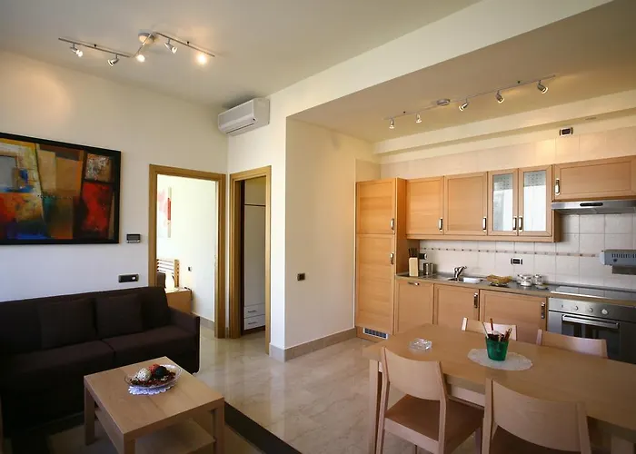 Apart Otel Lux 3*